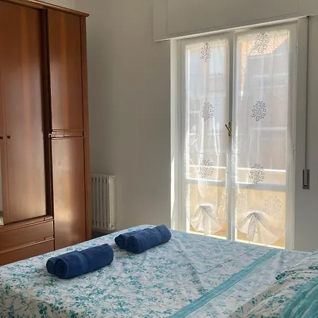 Flomahouseanzio Apartmán *